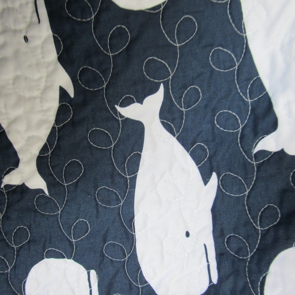 Quilted Whale Blanket Bedspread Fabric Few Spots Full? - Picture 11 of 13